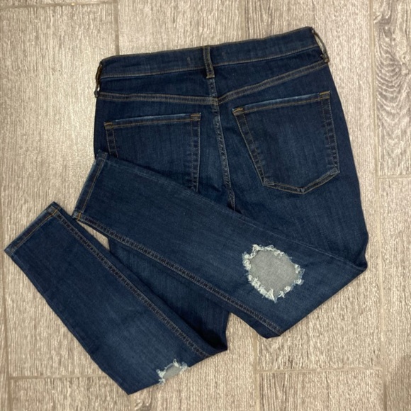 Free People Dark Blue Busted Knee Slim Skinny Jeans size 27 - Picture 4 of 5